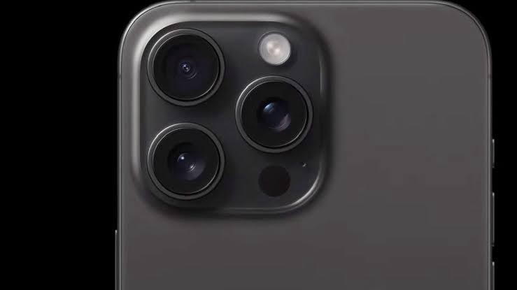 iPhone 15’ten büyük sızıntı: Telefoto lens geliyor