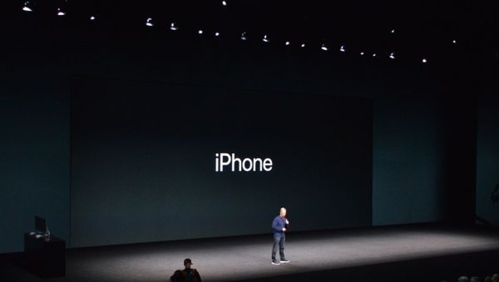 iPhone 7 Tanıtıldı!